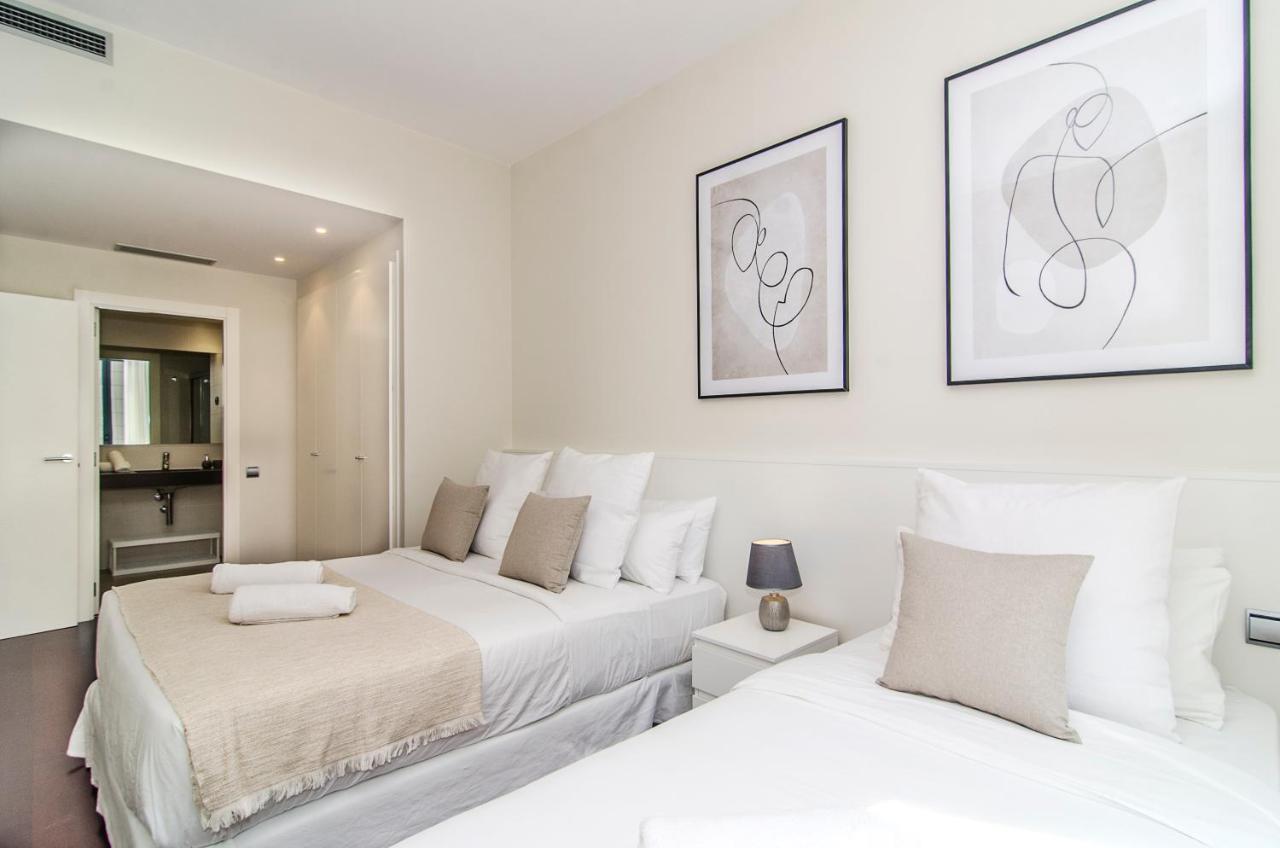 Sitges Spaces Garden Paradise 3 Bedroom, 3 Bathroom, Huge Private Garden-Terrace, Pool- Sleeps Up To 8 Bagian luar foto