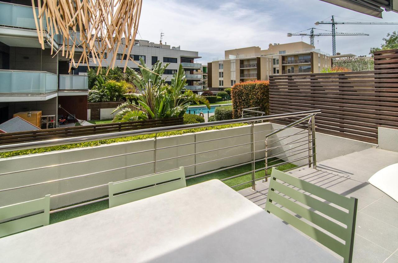 Sitges Spaces Garden Paradise 3 Bedroom, 3 Bathroom, Huge Private Garden-Terrace, Pool- Sleeps Up To 8 Bagian luar foto