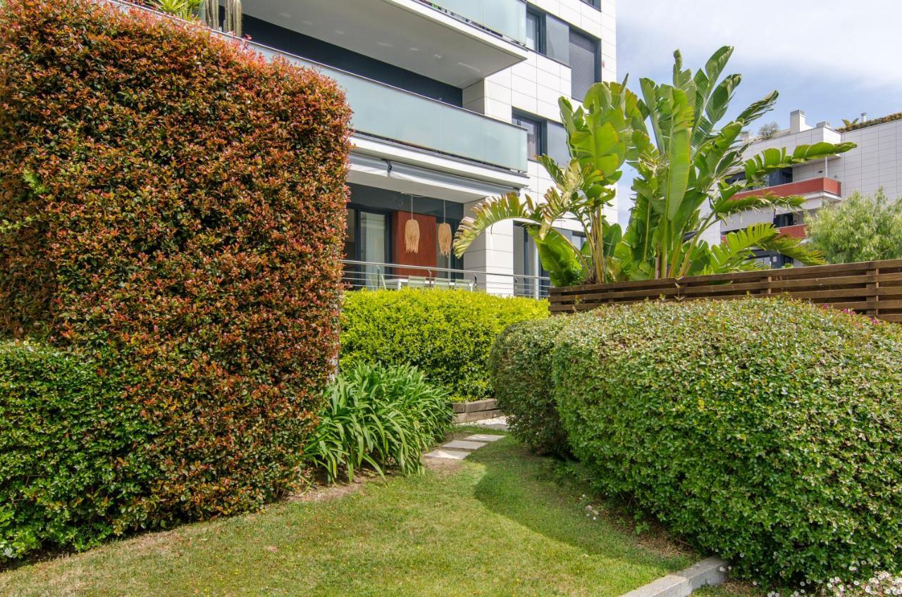 Sitges Spaces Garden Paradise 3 Bedroom, 3 Bathroom, Huge Private Garden-Terrace, Pool- Sleeps Up To 8 Bagian luar foto