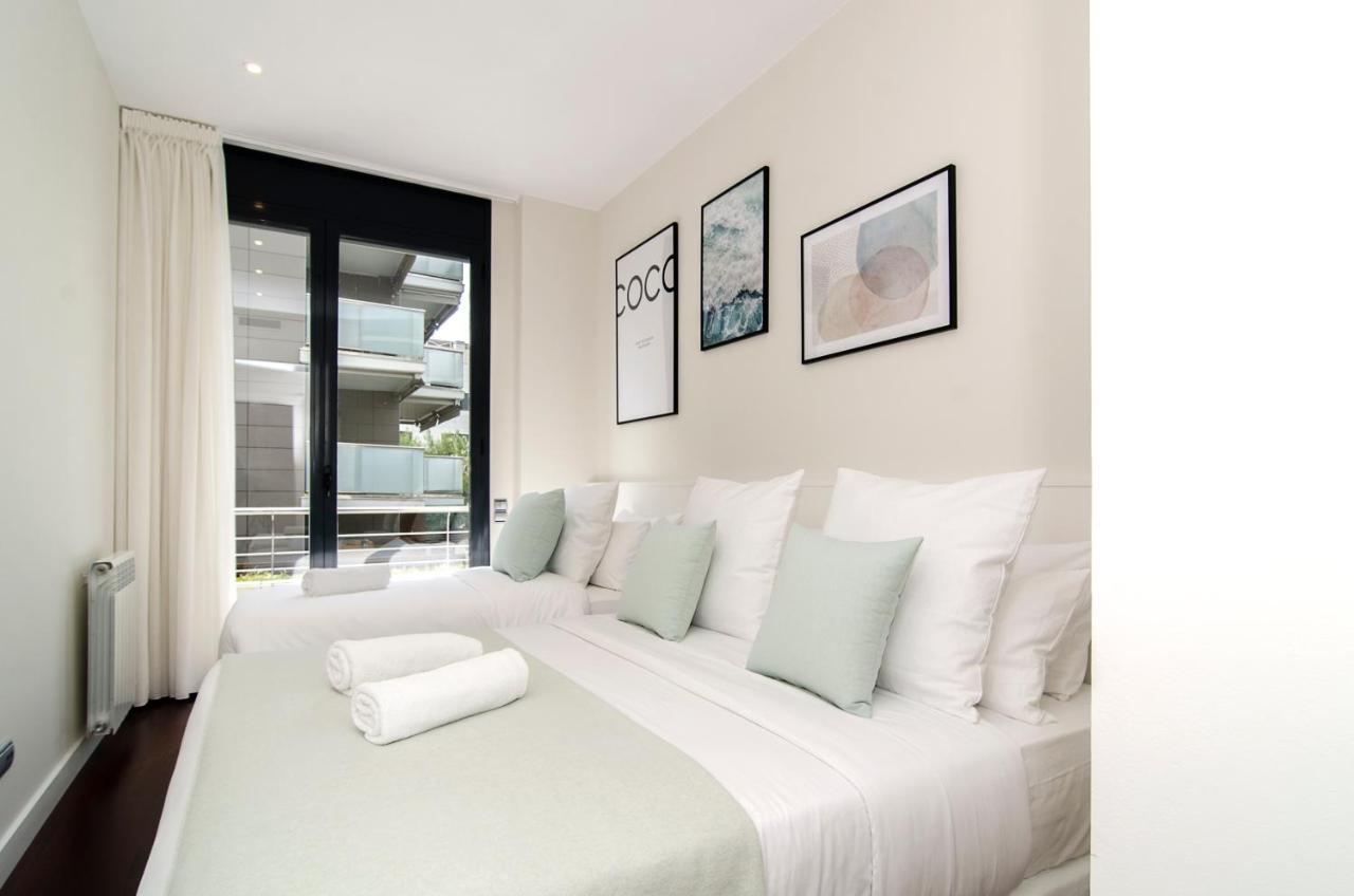Sitges Spaces Garden Paradise 3 Bedroom, 3 Bathroom, Huge Private Garden-Terrace, Pool- Sleeps Up To 8 Bagian luar foto