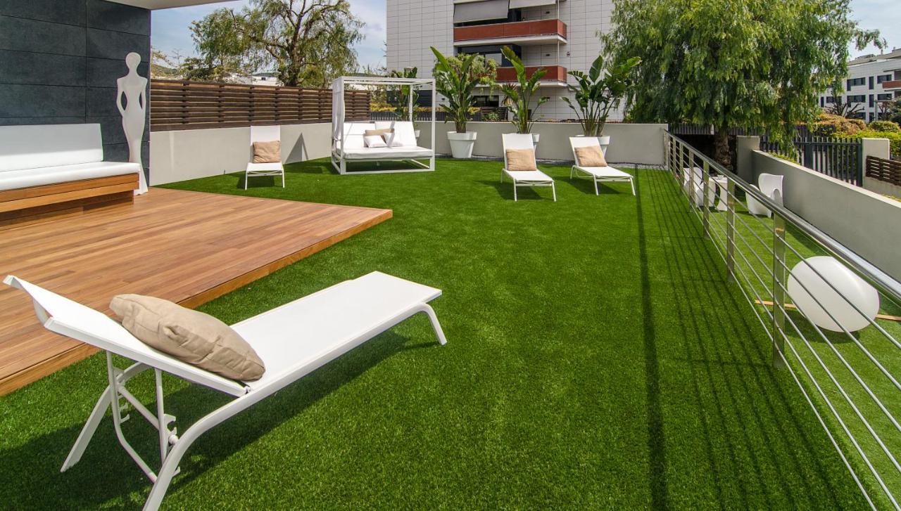 Sitges Spaces Garden Paradise 3 Bedroom, 3 Bathroom, Huge Private Garden-Terrace, Pool- Sleeps Up To 8 Bagian luar foto